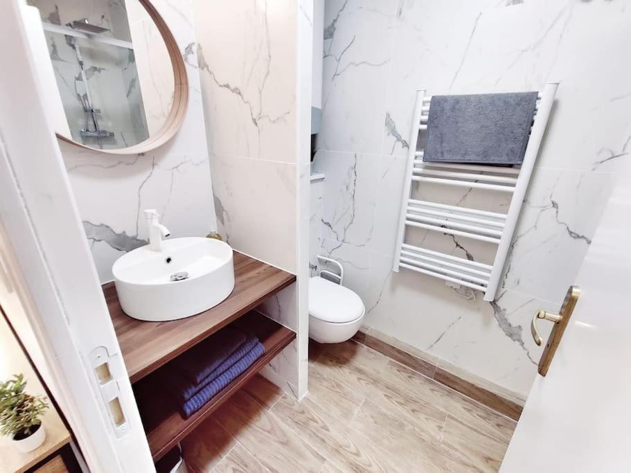 Le Forbin : Standing Centre Aix Avec Clim Apartment